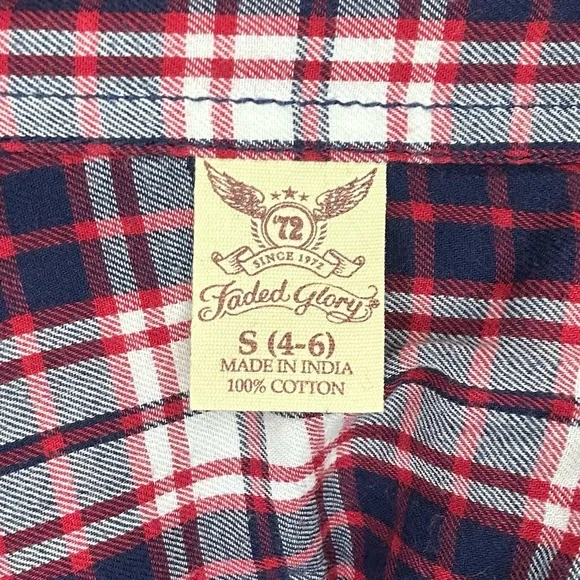 Blouses/flannels/button downs-2 for $15 or 3 for $20 (Mix & Match) - Picture 5 of 6